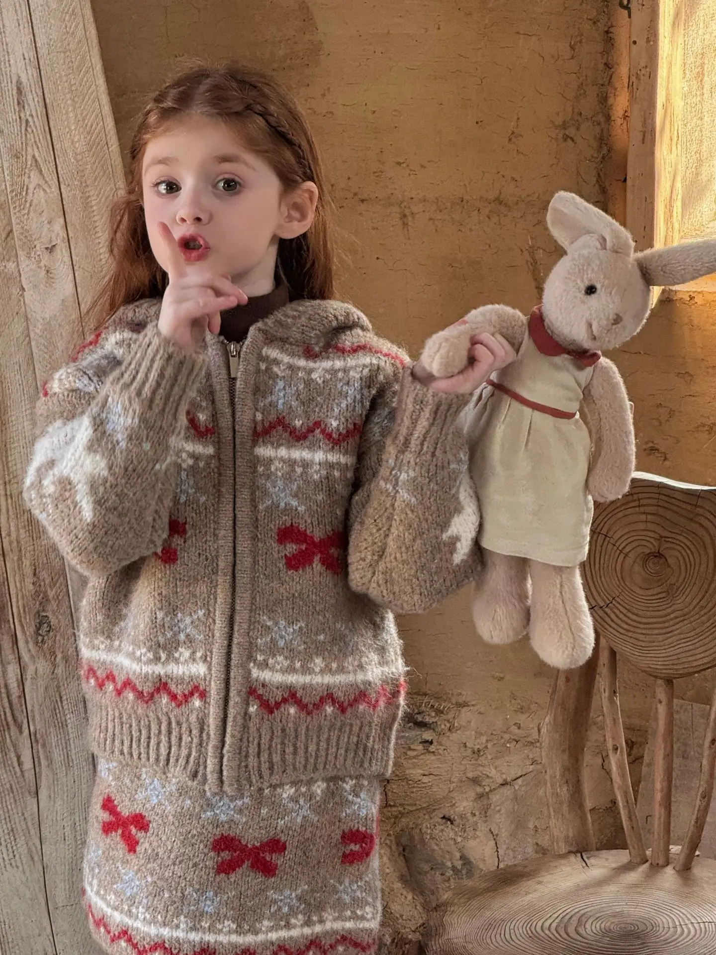 

2025 Winter New Girl's Retro Set Children's Thick Jacquard Sweater Cardigan Coat girl clothes baby clothes