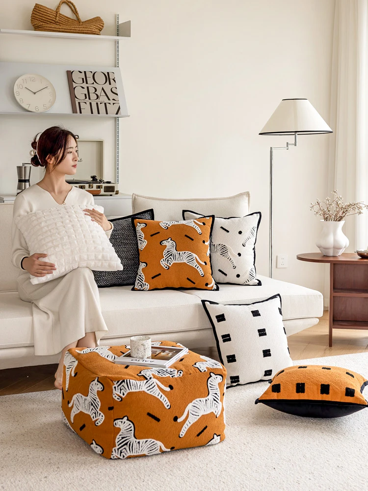 Nordic Style Orange Pillowcase Velvet Fabric Square Sofa Pillow Cover Bedroom Window  Headboard Home Decor Cushion Case