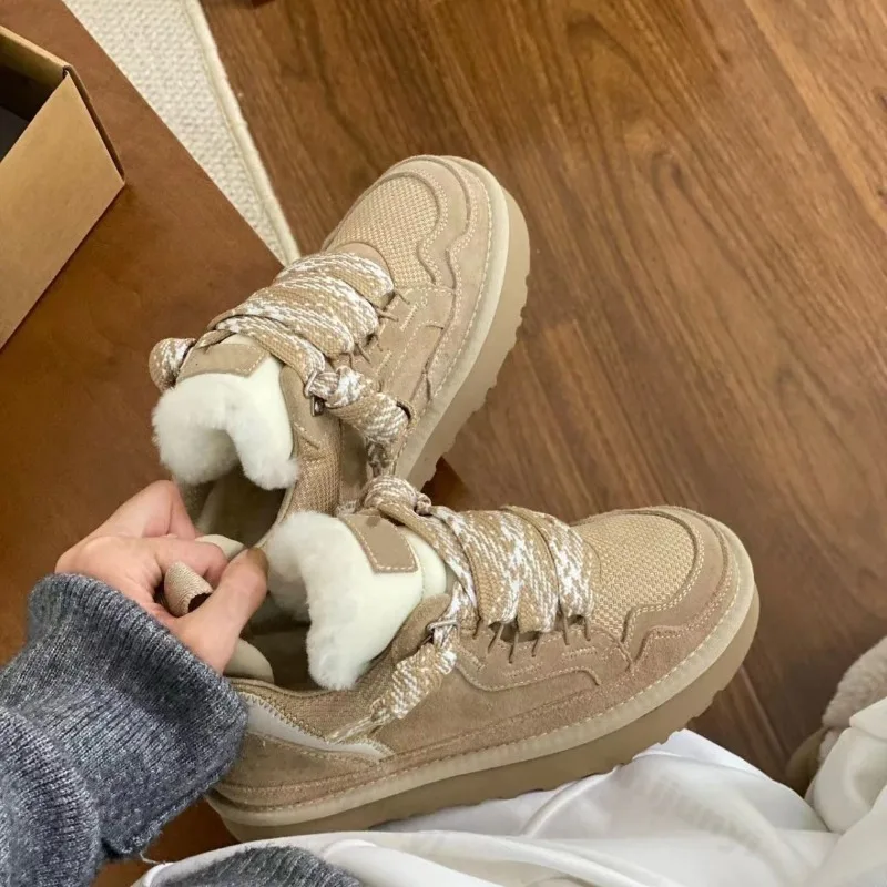 Botas de nieve para mujer, zapatos planos de felpa cálidos con cordones y punta redonda Retro, zapatos deportivos informales antideslizantes y versátiles a la moda, novedad de invierno