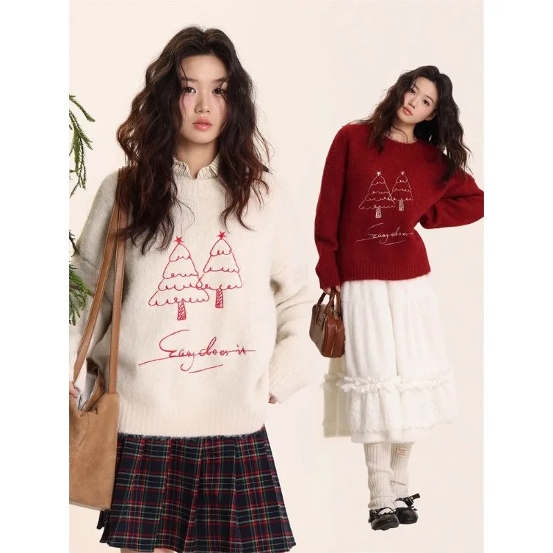 

New Winter Hand-painted Embroidered Christmas Tree Round Neck Knitted Sweater for Women