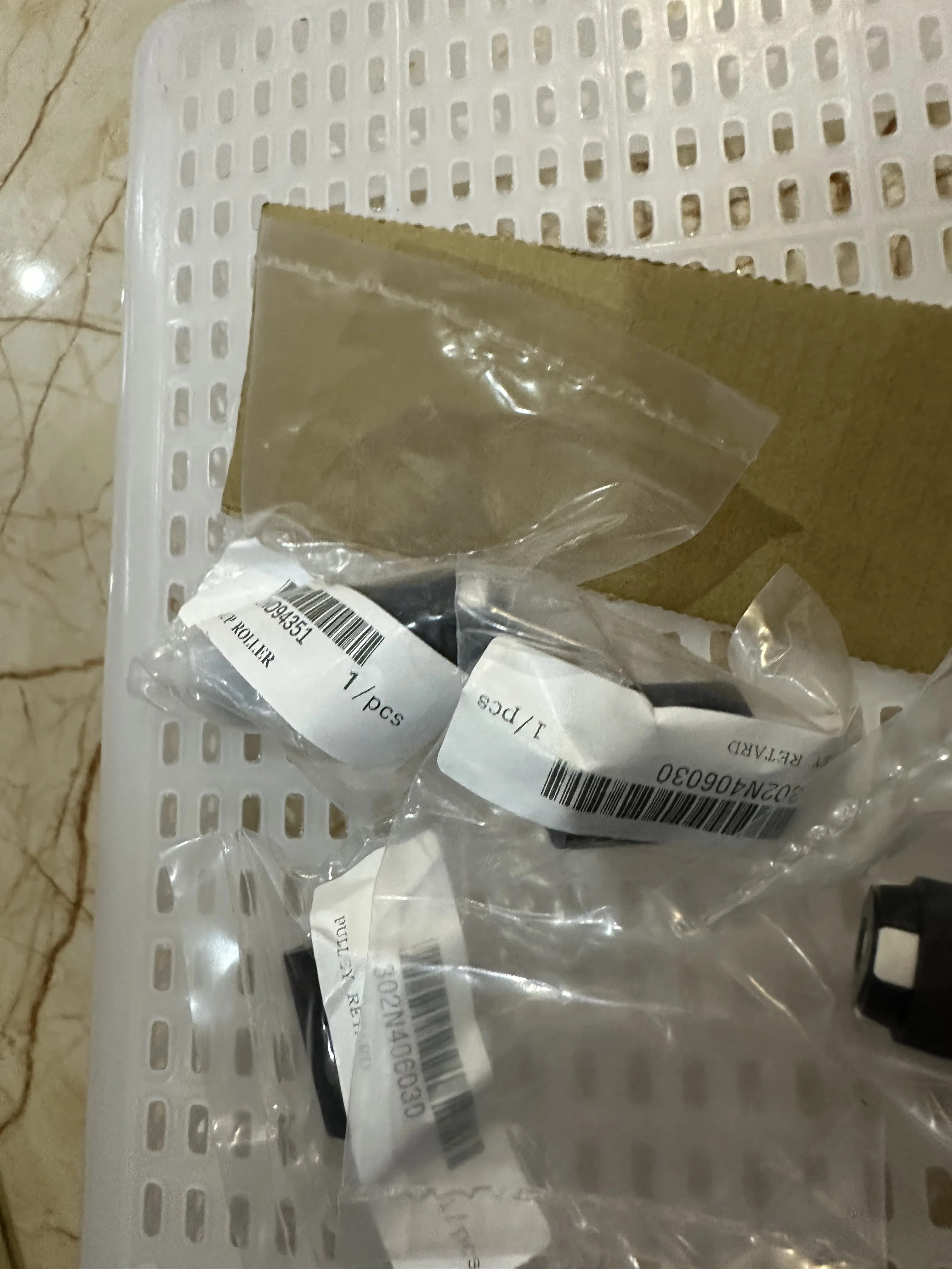 

20X 302N406030 302ND94340 302ND94350 Ролик подачи захвата для Kyocera 4002i 5002i 6002i 4052ci 5052ci 6052ci 2552ci 3252ci 3552ci