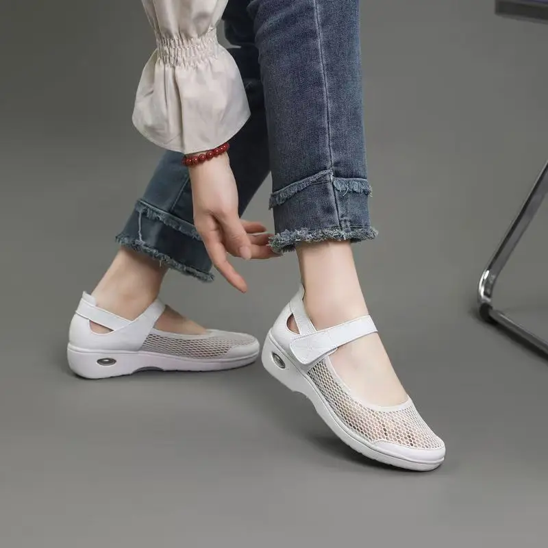 المرأة الصيف جديد جلد شبكة الهواء خففت حذاء كاجوال لينة وحيد عدم الانزلاق تنفس الفيلكرو أحذية عمل أحذية ممرضة خفيفة