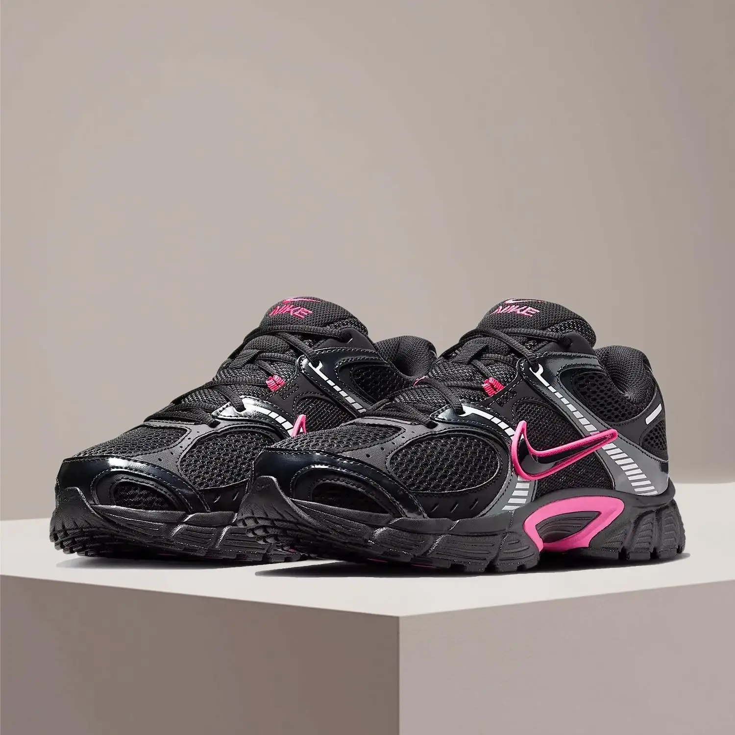 

Nike V5 RNR Men's Retro Slip-Resistant, Durable, Lightweight Cushioned Classic Running Shoes HJ5228-007