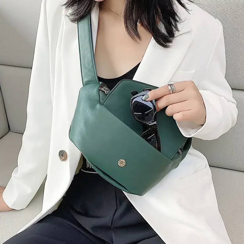 Simple Small Bag Ms.New Style Fashion Brand Fashion Fashionable Crossbody Bag Sling Chest Backpack Online Celebrity All-match