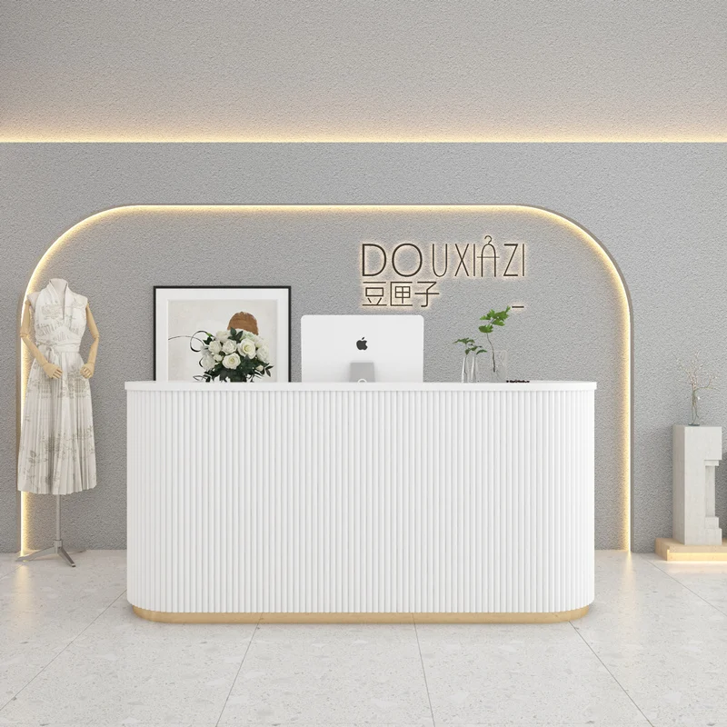 Contatore di servizi commerciali moderno e semplice in materiale MDF per l'uso del salone di bellezza del boutique di abbigliamento del bar del negozio aziendale