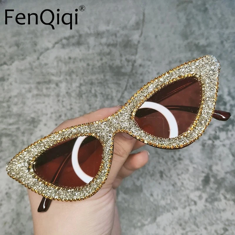 

Triangle Cat Eyes Diamond Sunglasses Woman 2025 Summer Party Pub Luxury Designer Brand Crystal Sun Glasses Lunette Homme