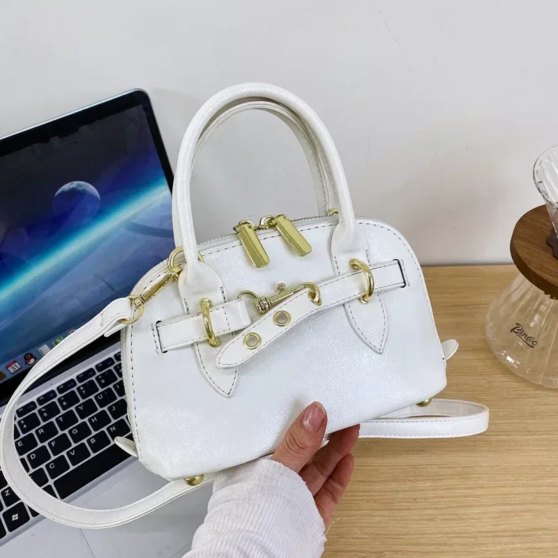 

2025 New Arrival Retro Bowling Tote, Women's Convertible Shoulder Bag with Detachable Strap for Casual Outings​