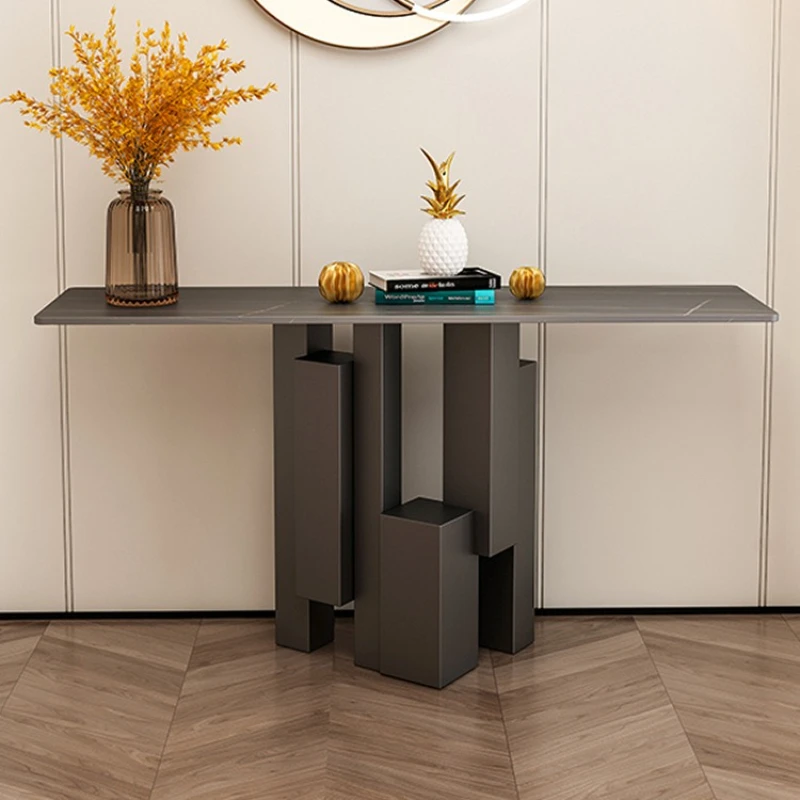 

Entrance platform Extremely narrow entrance rock slab entrance table Against the wall Simple modern corridor End view table
