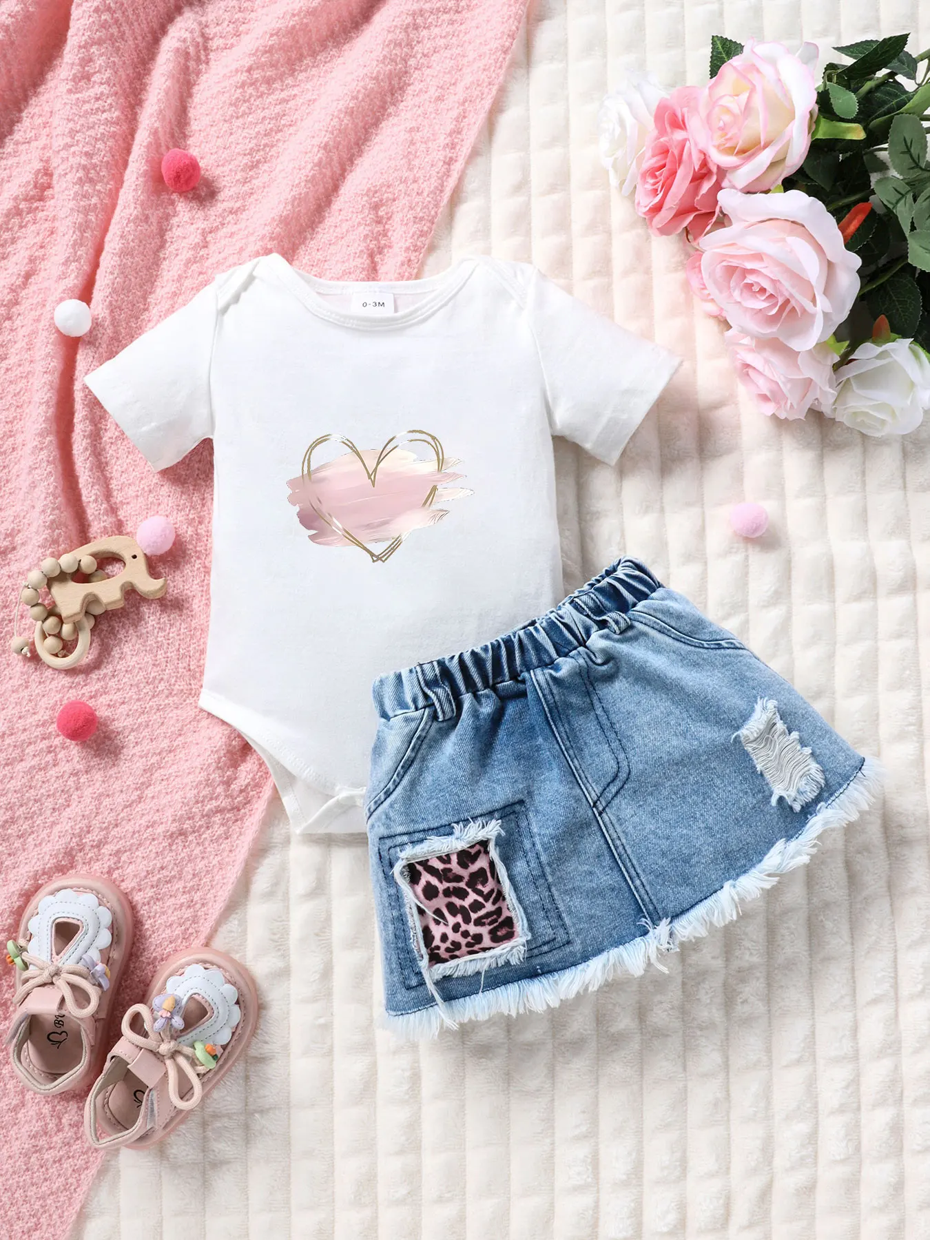 Summer Infant Girl's Outfit Set with Gold-Frame Heart Pattern Soft Sweet Style Short-Sleeve Onesie And Denim Mini Skirt Two-Piec