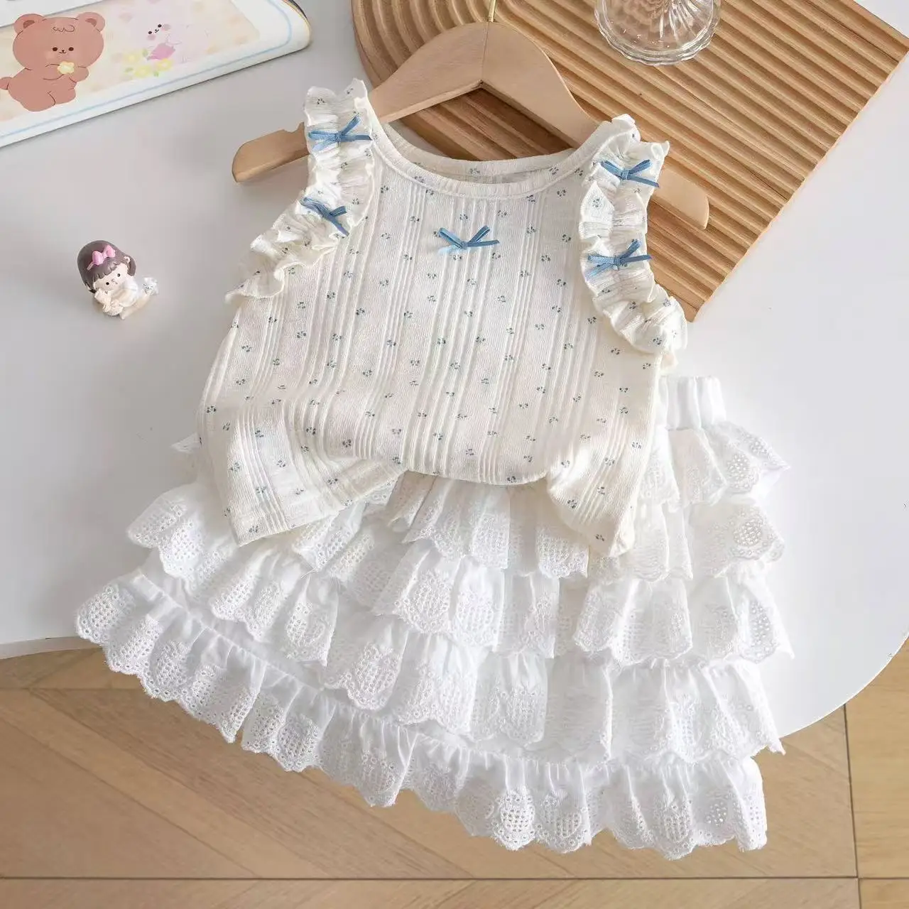 

Girls' Set Summer Style Children's Stylish Vest With Floral Sweet Camisole+Skirt Lace Two-piece Set
