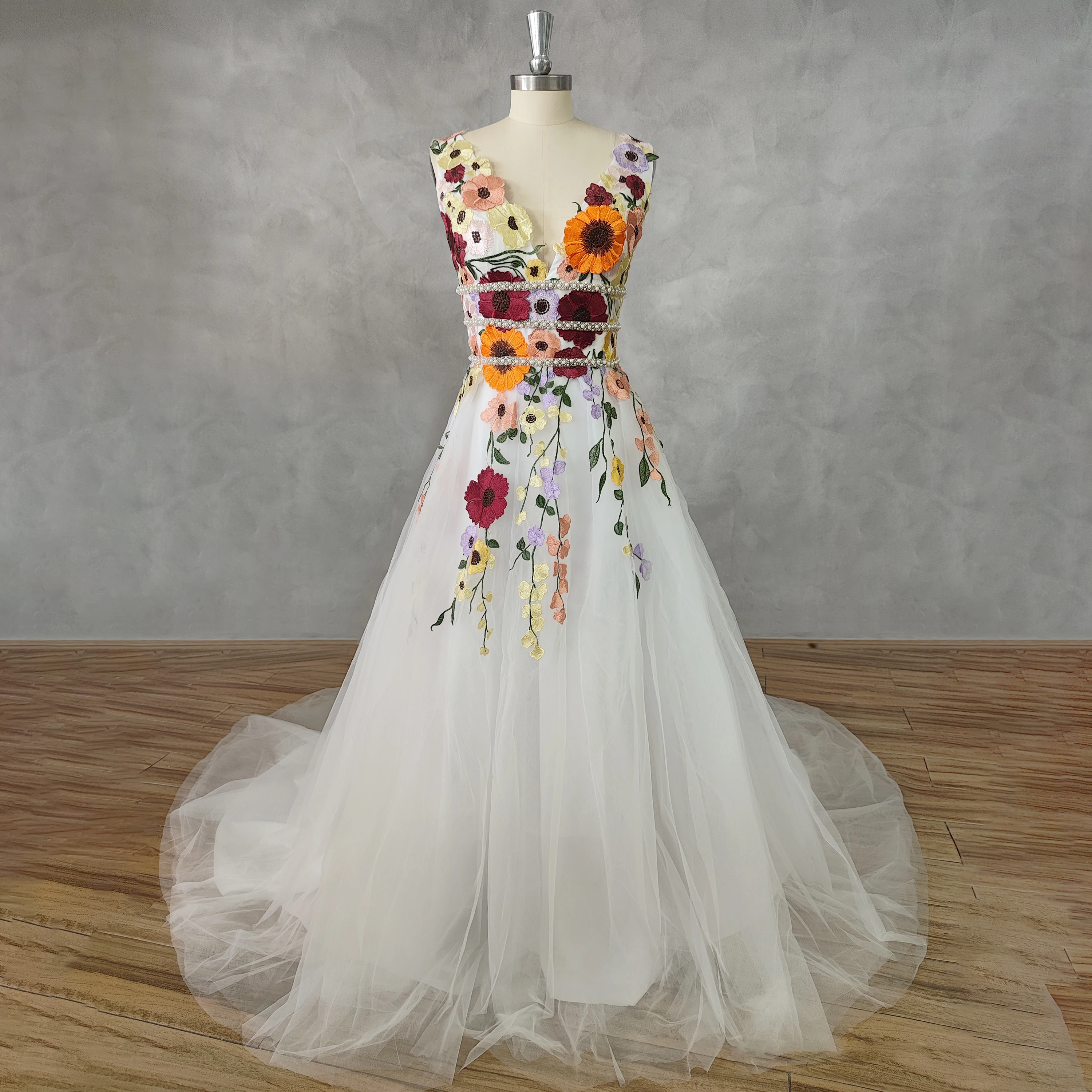 DIDEYTTAWL Real Picture V-Neck Colorful Appliques A-Line Tulle Wedding Dress Lace Up Back Court Train Bridal Gown Custom Made