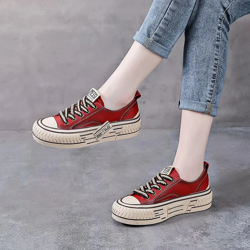 

2025 модная вулканизированная обувь для женщин, лоферы на плоской подошве, дизайнерская повседневная обувь, женские красные туфли на платформе из натуральной кожи