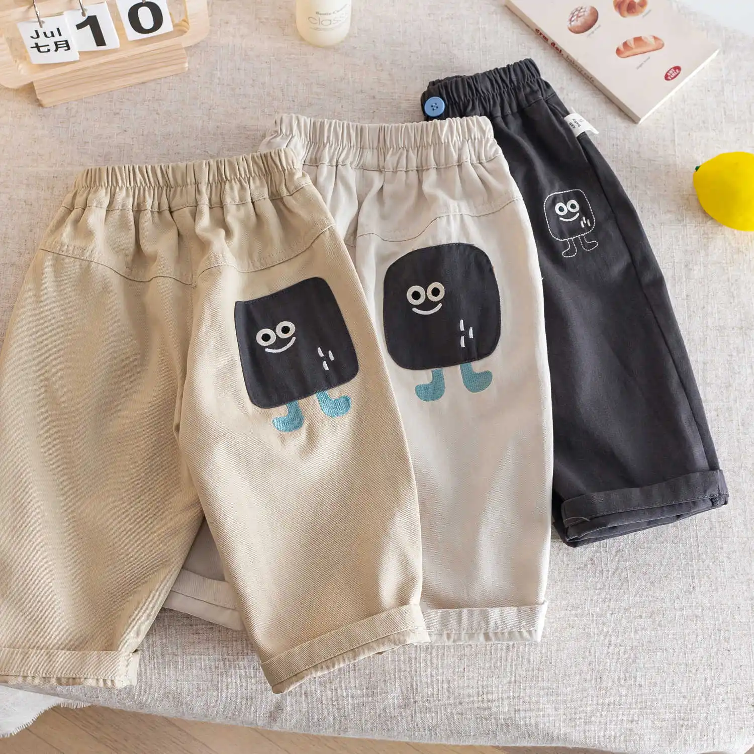 

Новые осенние детские свободные брюки с рисунком заплатки для девочек, шаровары, повседневные штаны для маленьких мальчиков, хлопковая детская одежда для малышей