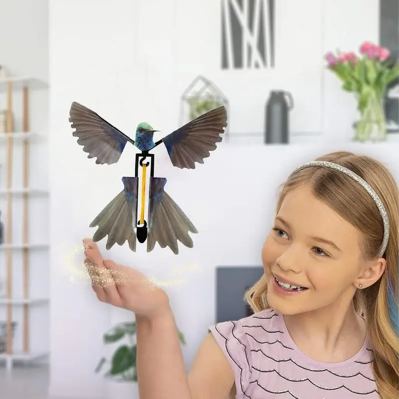 Colibrí volador de cuerda para niños, simulación al aire libre, juguete mágico volador, regalo para niños, diferentes colores