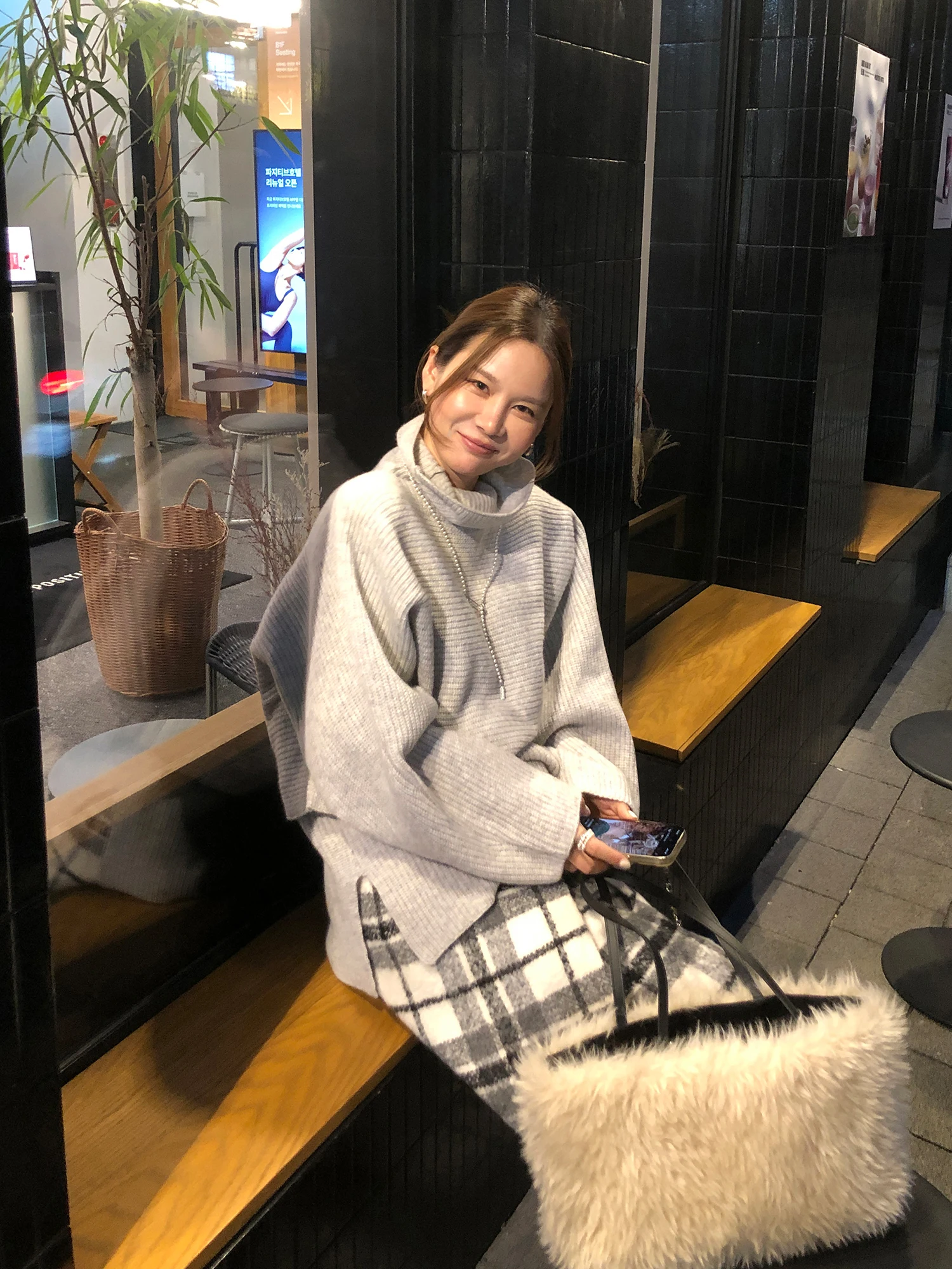 

WXLSTUDIO Женский шерстяной вязаный комплект: свитер и брюки, повседневный свободный крой, дизайн с цветовыми блоками, длинный рукав, средняя длина, зимняя мода