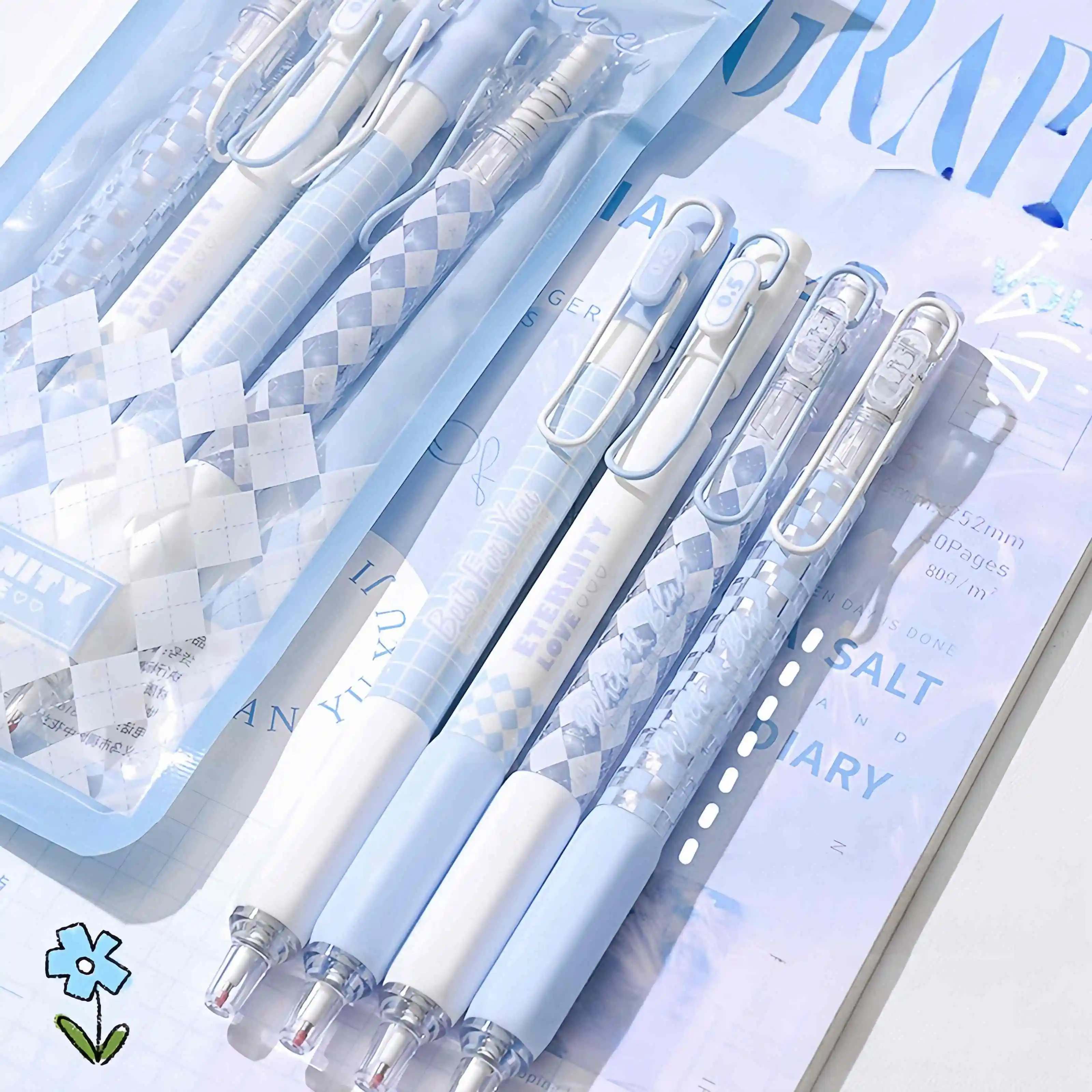 

4 синие и белые нейтральные ручки, быстросохнущие, гладкое письмо, подходят для студентов, пишущих ежедневную офисную работу.