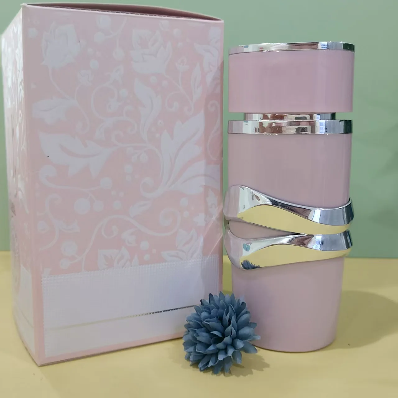 

L.at.af.a Y.ar.a Women's Perfume Long-Lasting Vanilla Fruit Citrus Flowers Scent 3.40oz/100ml