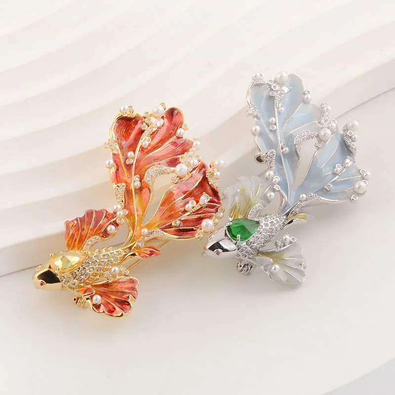 

High-grade Copper Gold-plated Enamel oil-dripping koi Brooch Women's Elegant Exquisite Suit Dress Accessories Corsage