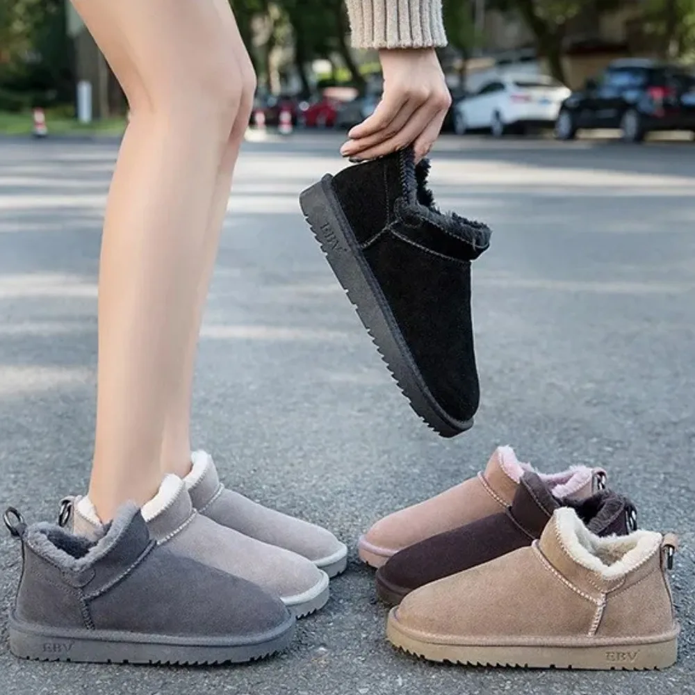 

Новые зимние сапоги из воловьей кожи, женские короткие сапоги ebv 2025 года, зимние хлопковые туфли, модная женская обувь с утолщенной нескользящей поверхностью.