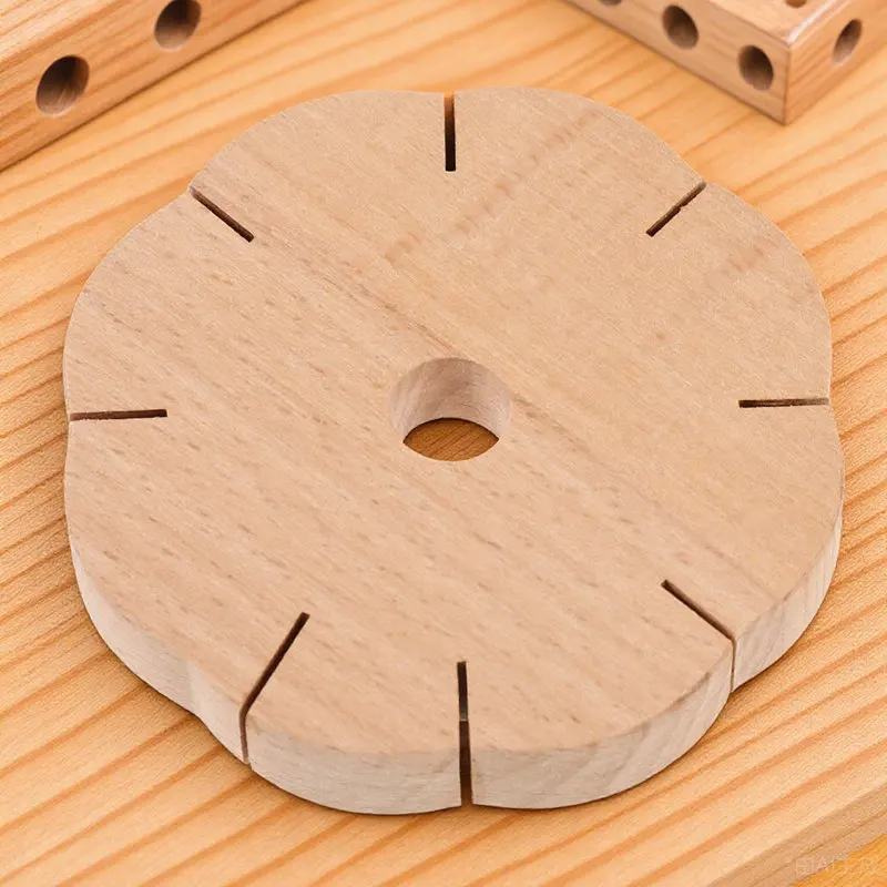 

1Pcs Wooden Knitter DIY Weaving Tool Safe Healthy Materials Rounded Corners Easy Storage Simple Operation Beginners Friendly