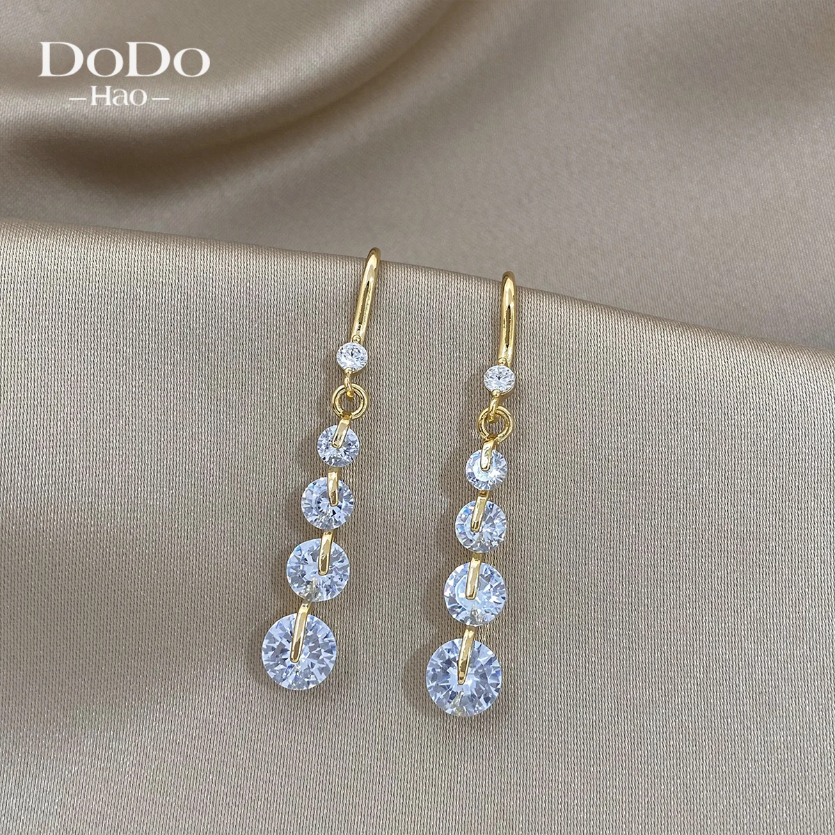 

DODOHAO Fashion AAA Zc Zircon Earrings Party Focus Earrings High-level Exquisite Crystal Trendy Women's Earrings Friends Gifts