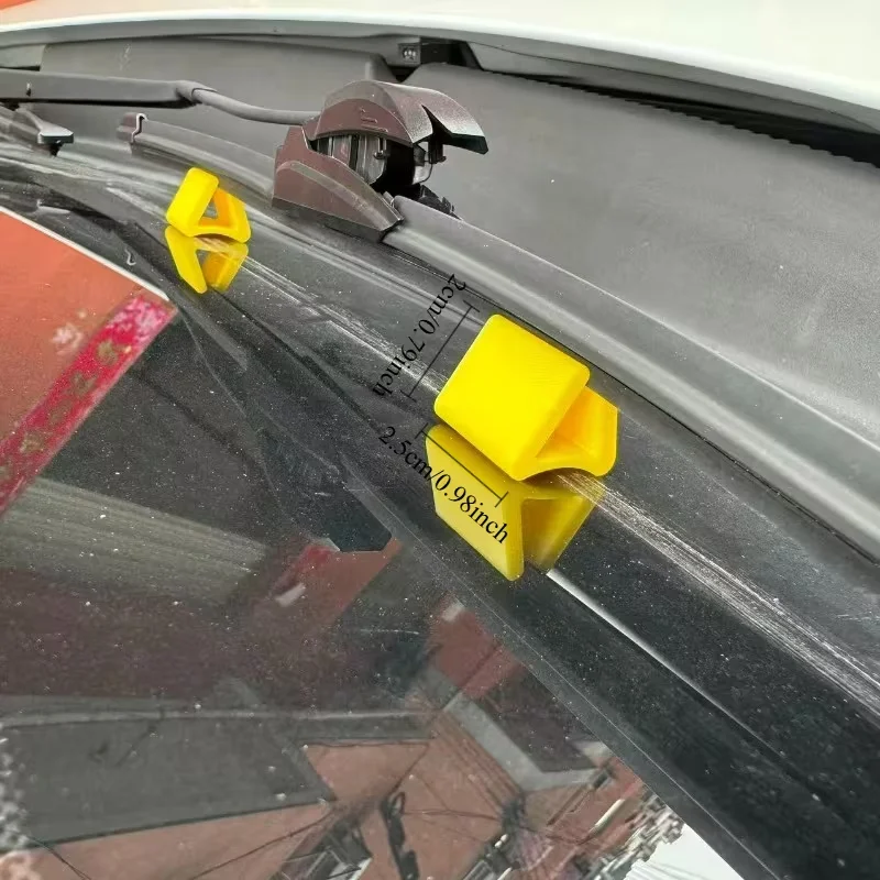 

2Pcs Car Wiper Blade Stand Windshield Wiper Separator Lifter Holder Antifreeze Snow Ice Protector Car Accessories