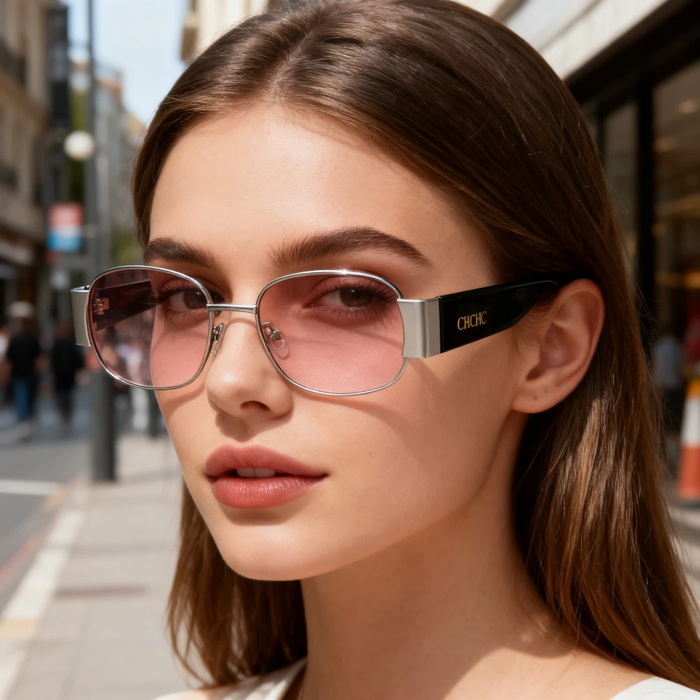 

Vintage Full Diamond Sunglasses for Women Stylish Square Frame Y2K Edgy Design UV Protection Trendy Eyewear