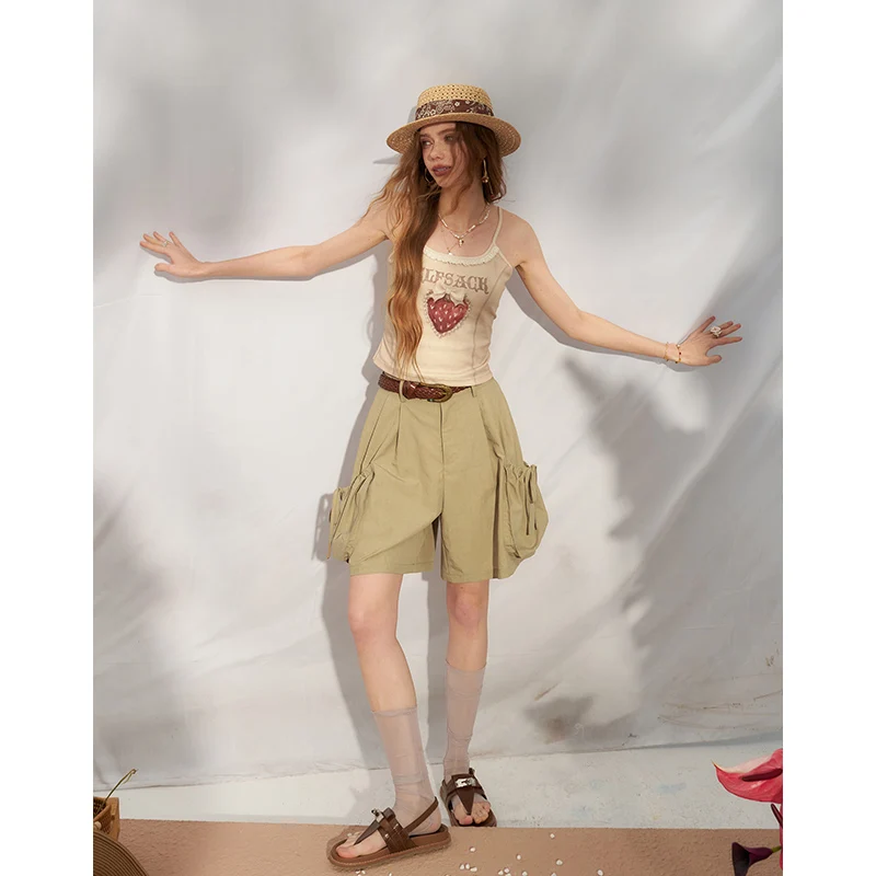 ELFSACK Strawberry Print Gothic Camisole, Lace Trim Adjustable Strap Cami, Sweet Cool Street Casual Top for Women