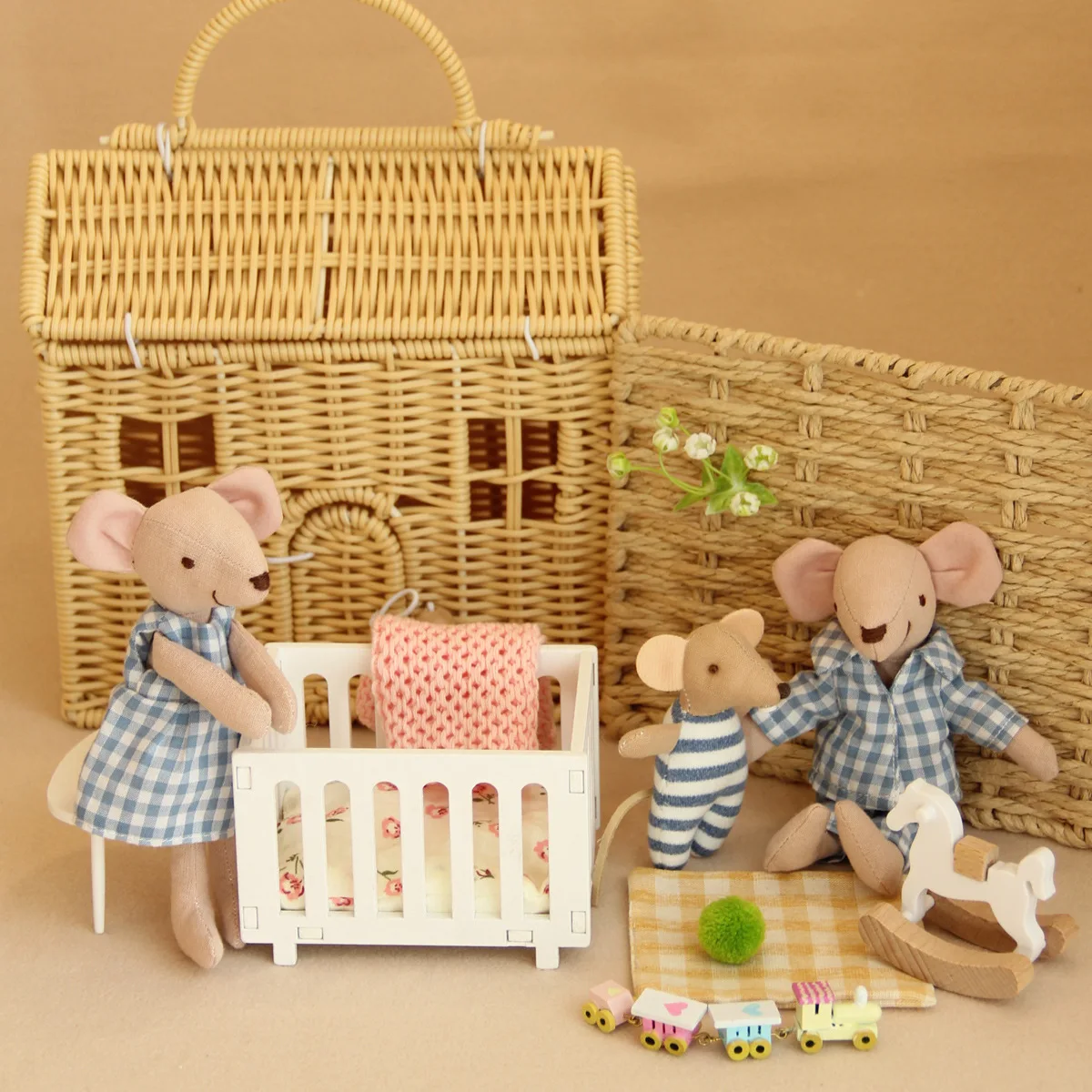 1:12 スケールミニチュアベビークレードル木製ドールハウス - Baby Nursery Age のレビューと価格