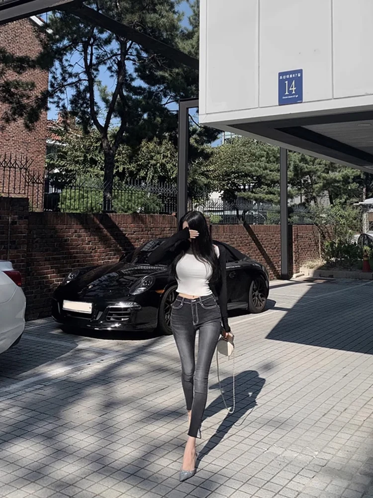 

Guse Retro High Waist Slim Fit Denim Capri Pants Fashionable Distressed Cotton Stretch Fabric Ladies Premium Quality Jeans