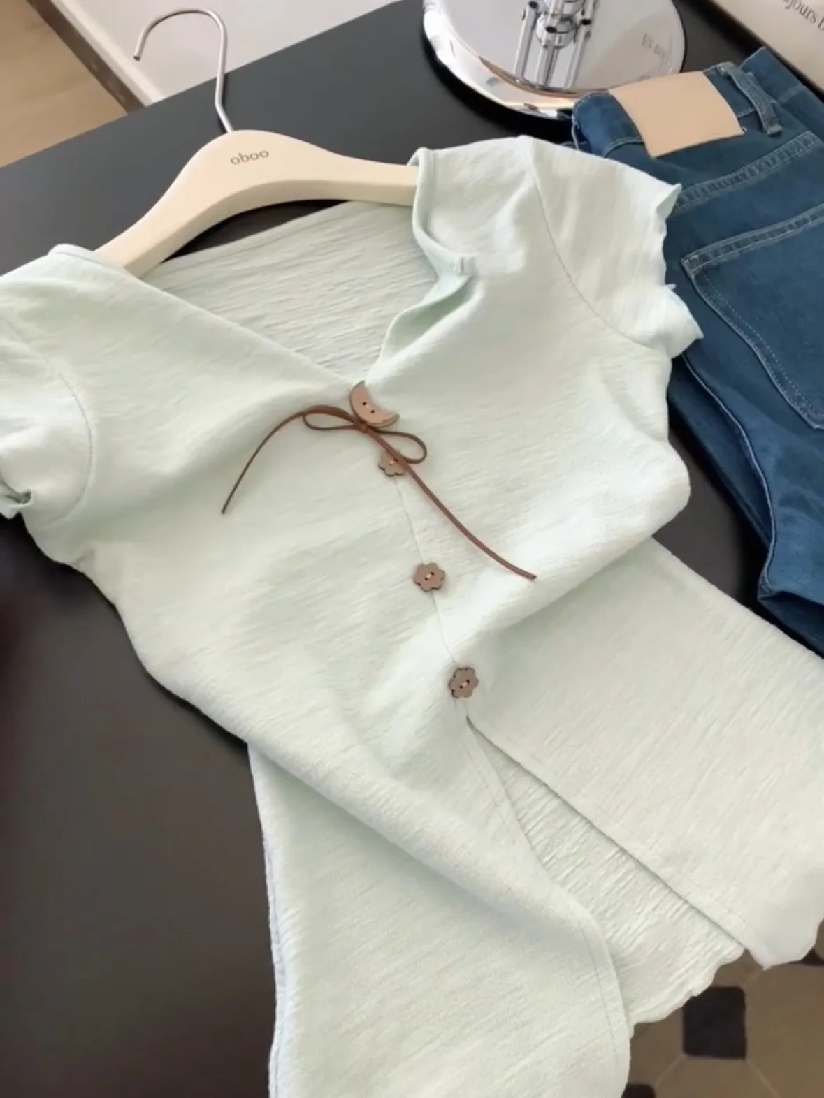 ミント イーン Vネック オルト スヴェ ティルト レディース スリムフィット スリ デザイン 韓国風 スレ ノット 無地 サマートップ