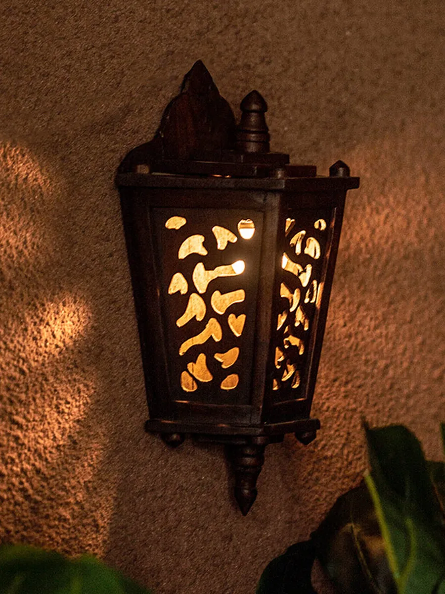 

Yili carved solid wood wall lamp Southeast Asia hollow balcony walkway bedside lamp creative restaurant hotel lamps