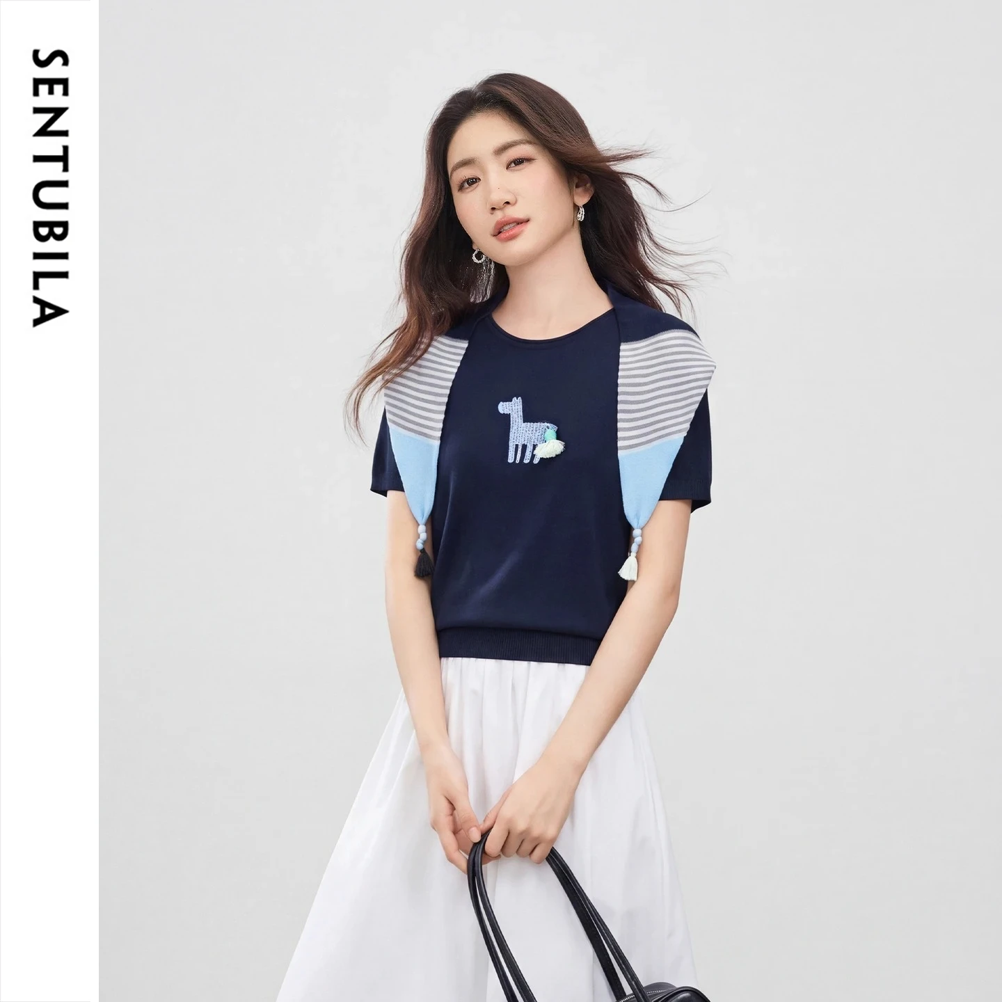 SENTUBILA Casual Short Sleeve Knit Pullovers Women Summer 2026 New O-Neck Embroidery Detachable Stripe Shrug Loose Top W62HE7243