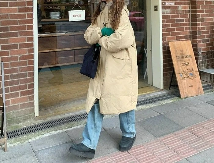 2025 nouveau col de fourrure vers le bas coton vêtements longs sur le genou hiver épaissi chaud pour surmonter coton manteau corne boucle