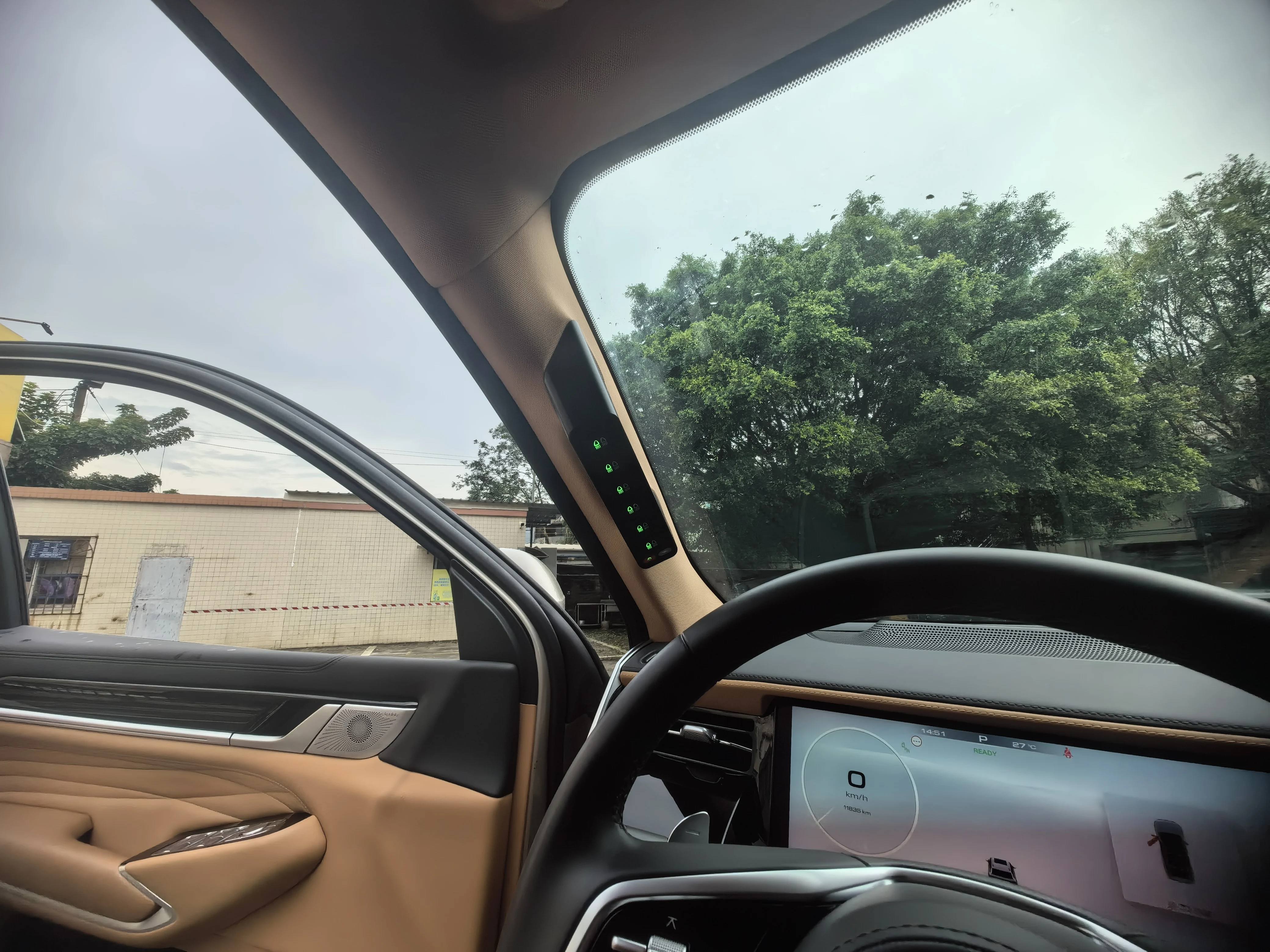 Dedicated Car 6 Gang Handle Integrated Wireless Switch Panel Comfortable Hand Feeling Stable Function For Tank 500
