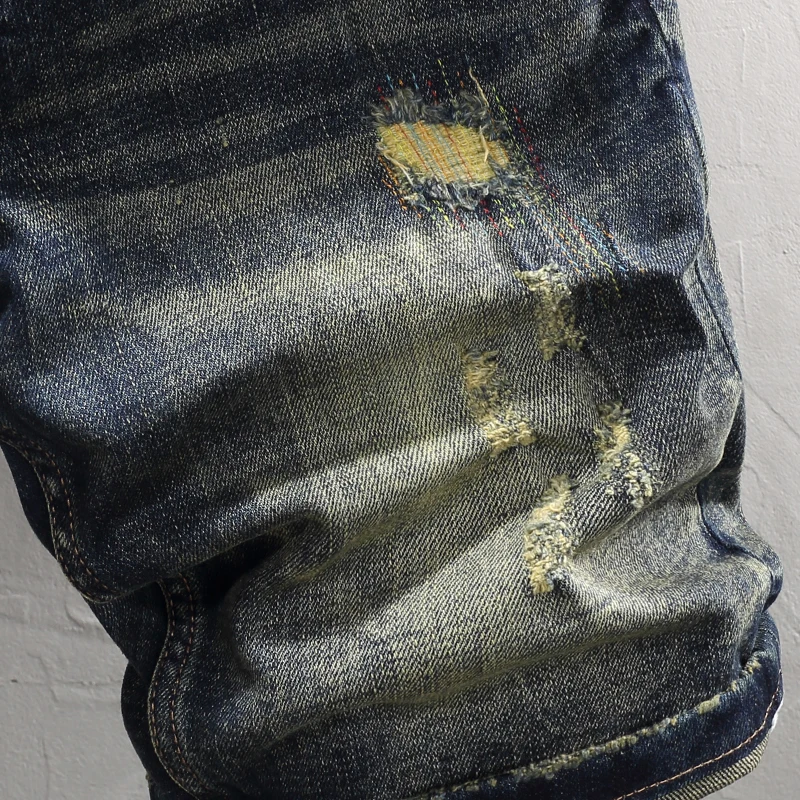 Newly Fashion Summer Men Jeans Retro Black Blue Elastic Vintage Short Ripped Jeans Embroidery Patched Designer Denim Pants Men