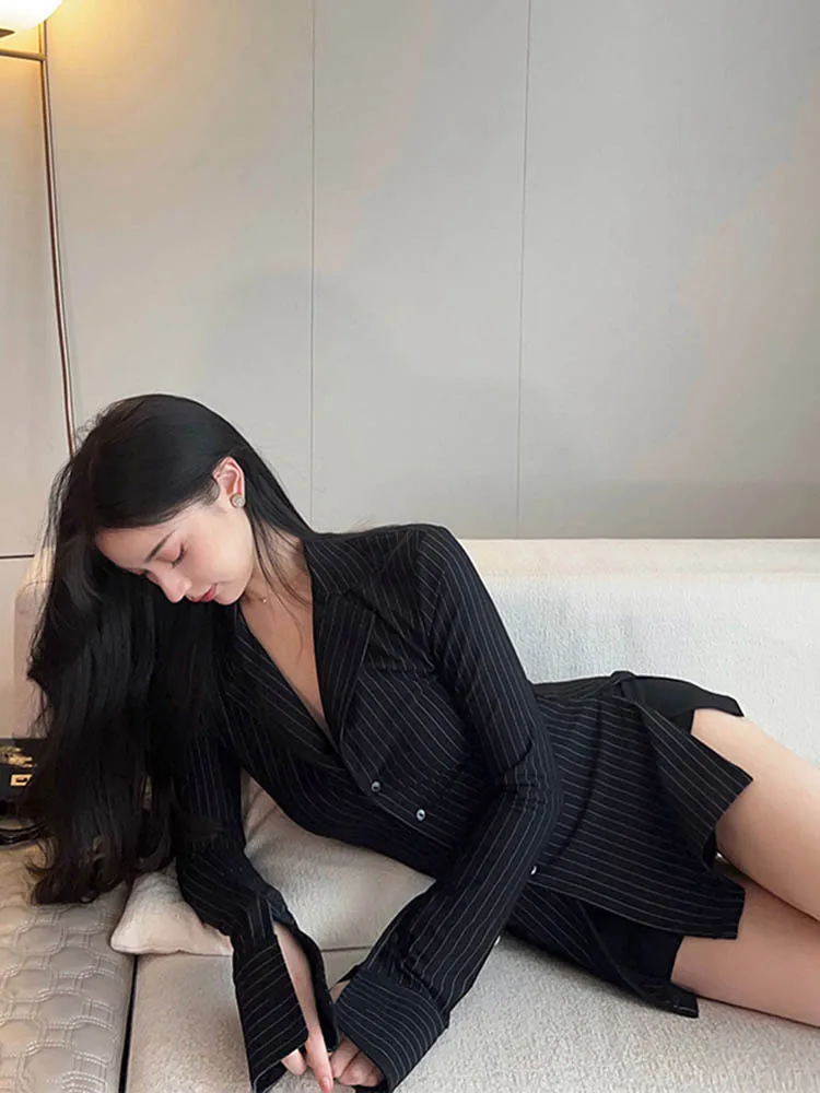 Black Striped Long Sleeve Blouses Women Korean Sexy V-Neck Slim Casual Shirts Y2K Fashion Elegant Office Lady All-match Midi Top