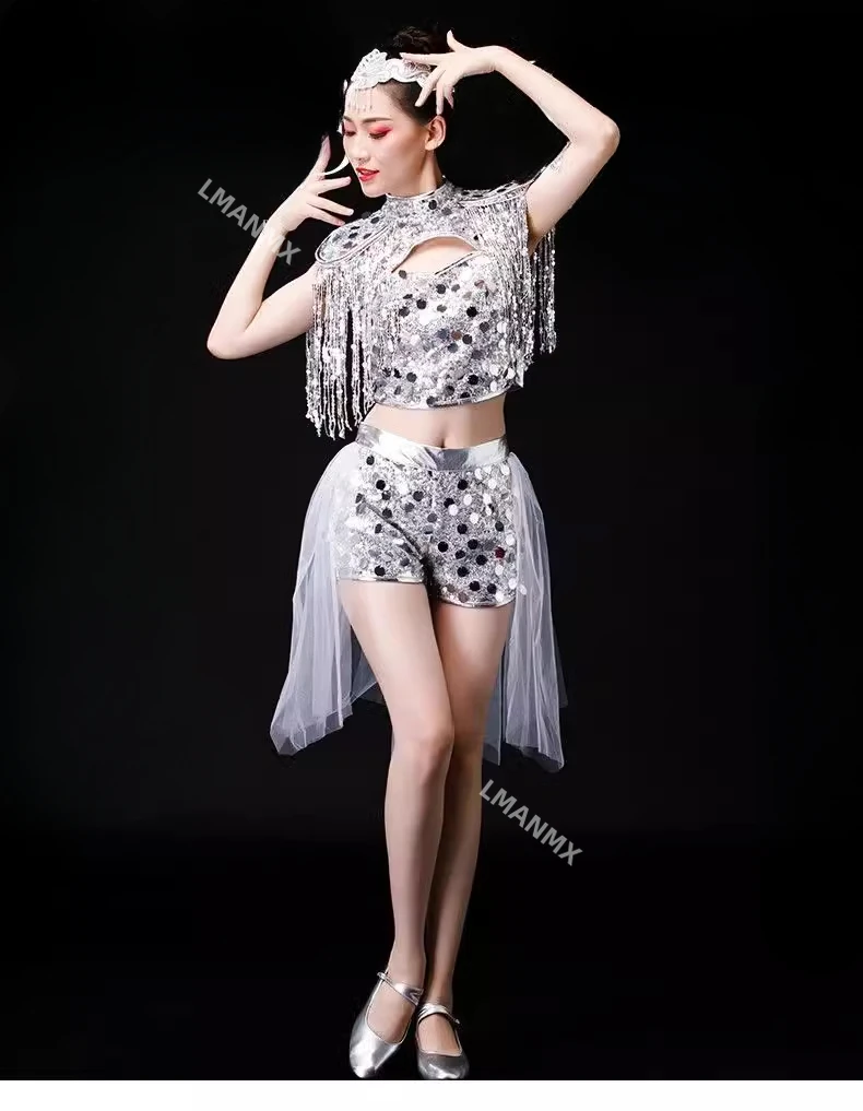 

Modern dance performance costume, new sequined short skirt, square dance, jazz stage costume, opening dance set, female adult