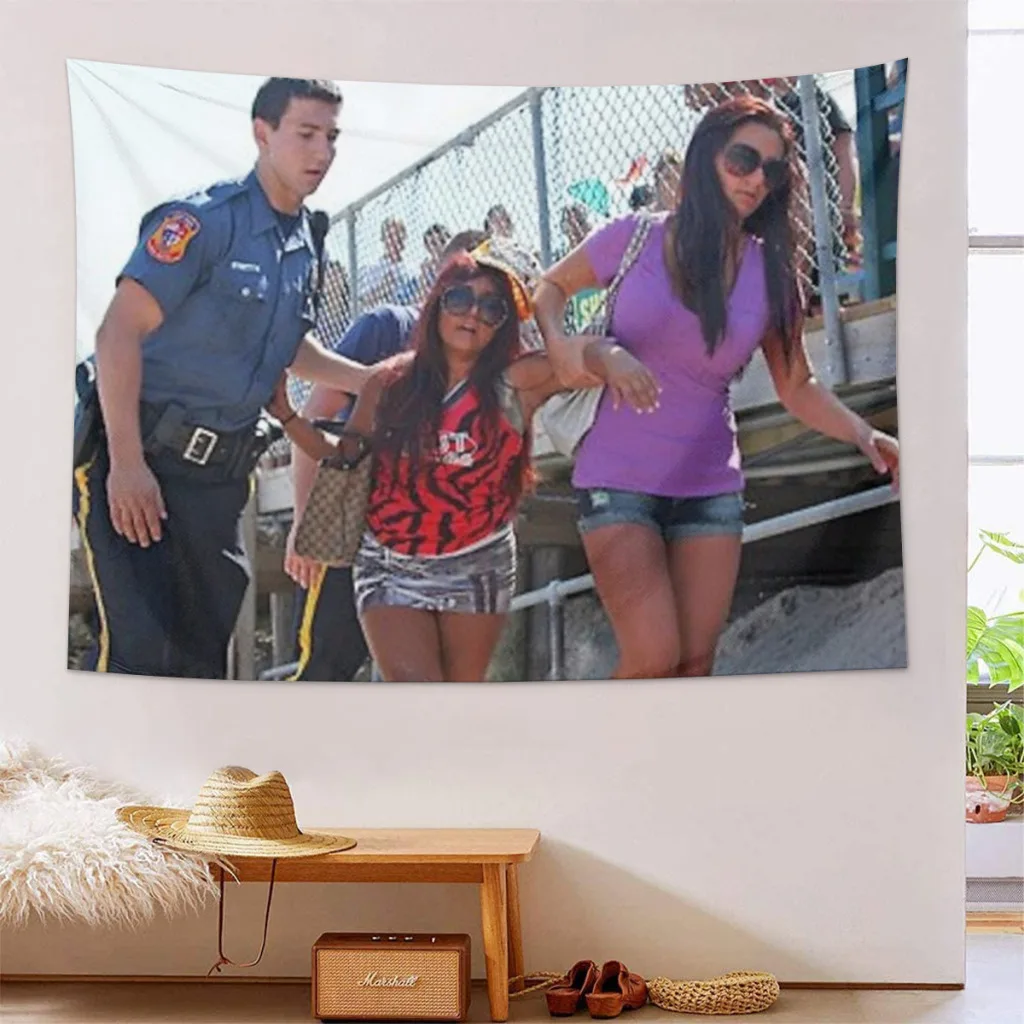 Snooki getting arrested on the beach Tapestry Art Room Home Decor Wall Art Decor