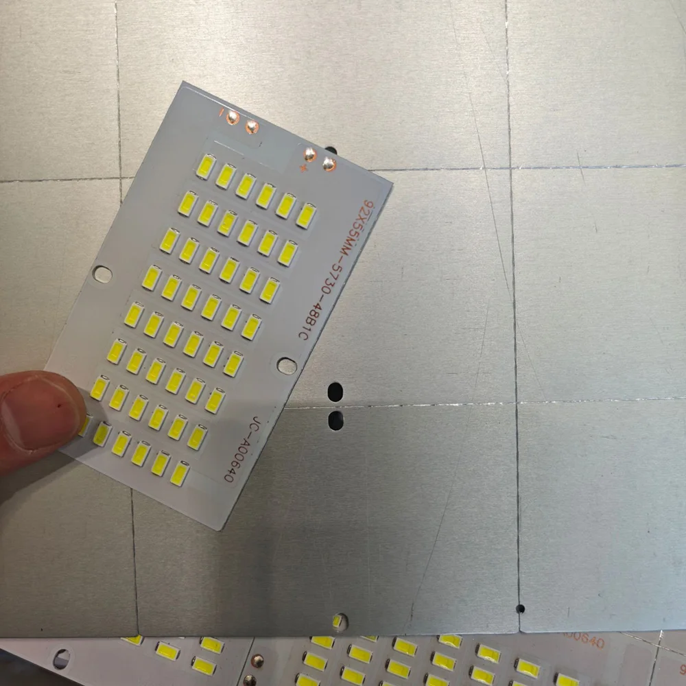 Rdzeń lampy solarnej o wysokiej jasności, 5730 koralików, płytka z lampą LED, 48 koralików, zasilacz niskonapięciowy, 3,2 V, białe źródło światła