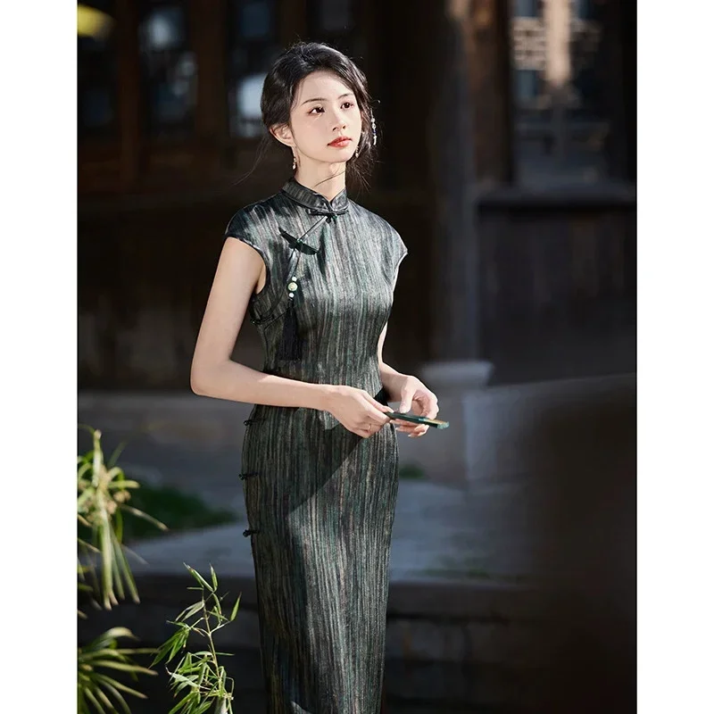 

2025 Spring/Summer New Black Chinese Style Cheongsam Dress Short Sleeve Long Style Improved Girl Qipao