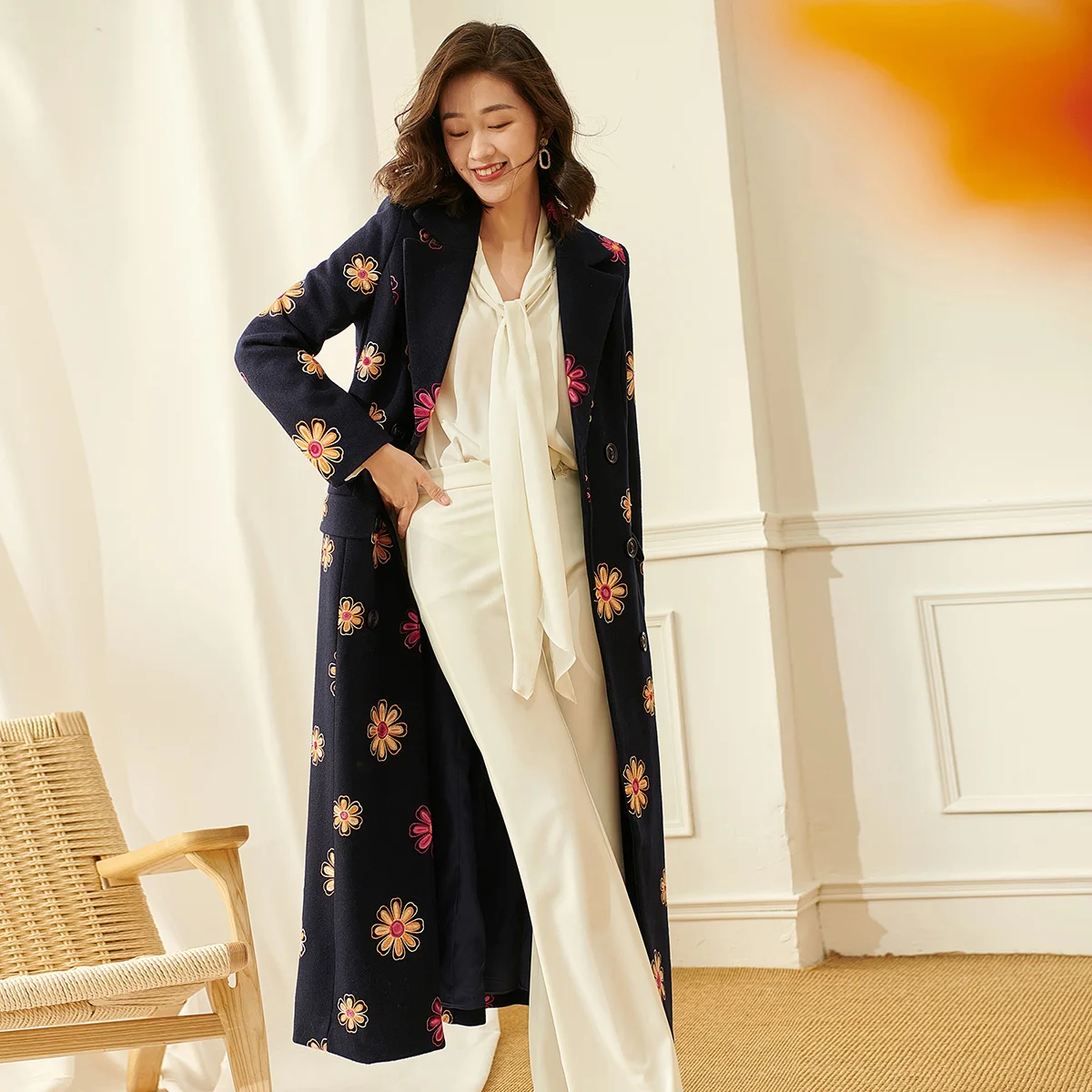 Luxury Women Winter Wool Trench Embroidery Long Coat Double