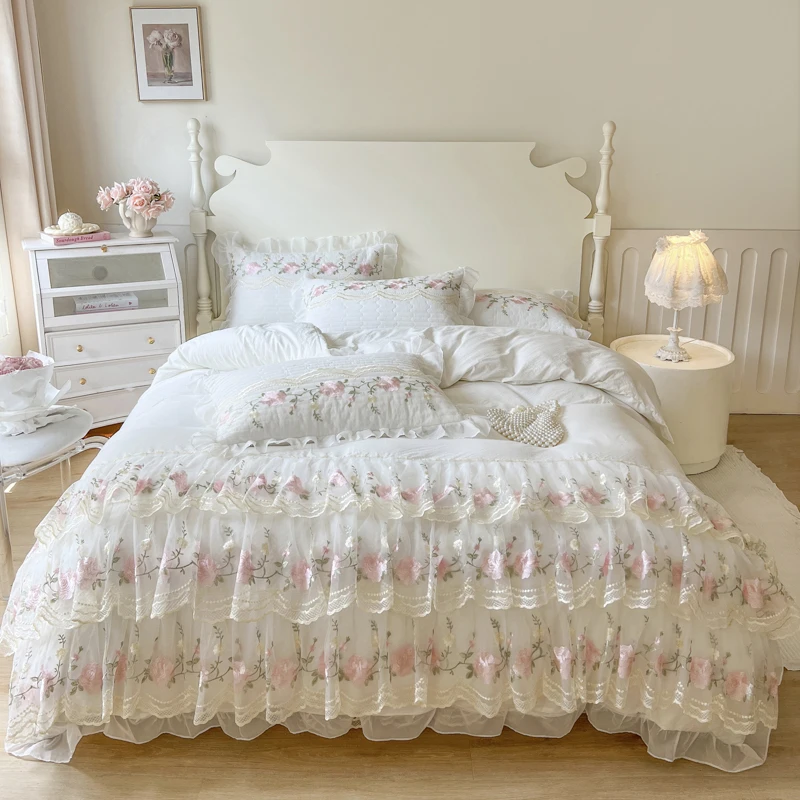 

4/6Pcs Three-layer Flowers Embroidered Lace Ruffles Princess Wedding Bedding Set Duvet Cover Set Bed Skirt Bedspread Pillowcases