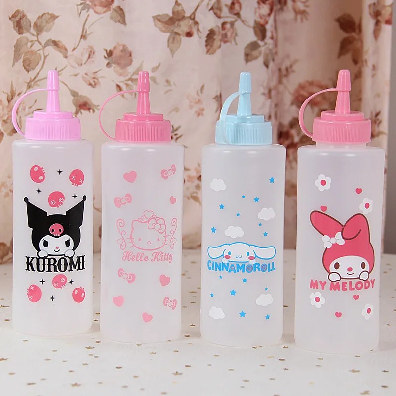 Hello Kitty Castor Sanrio Salad Bottle Anime Oil Can Kit Kitchen Sharp Mouth Sauce Bottle Extrusion Kuromi Jam Jar Wholesale