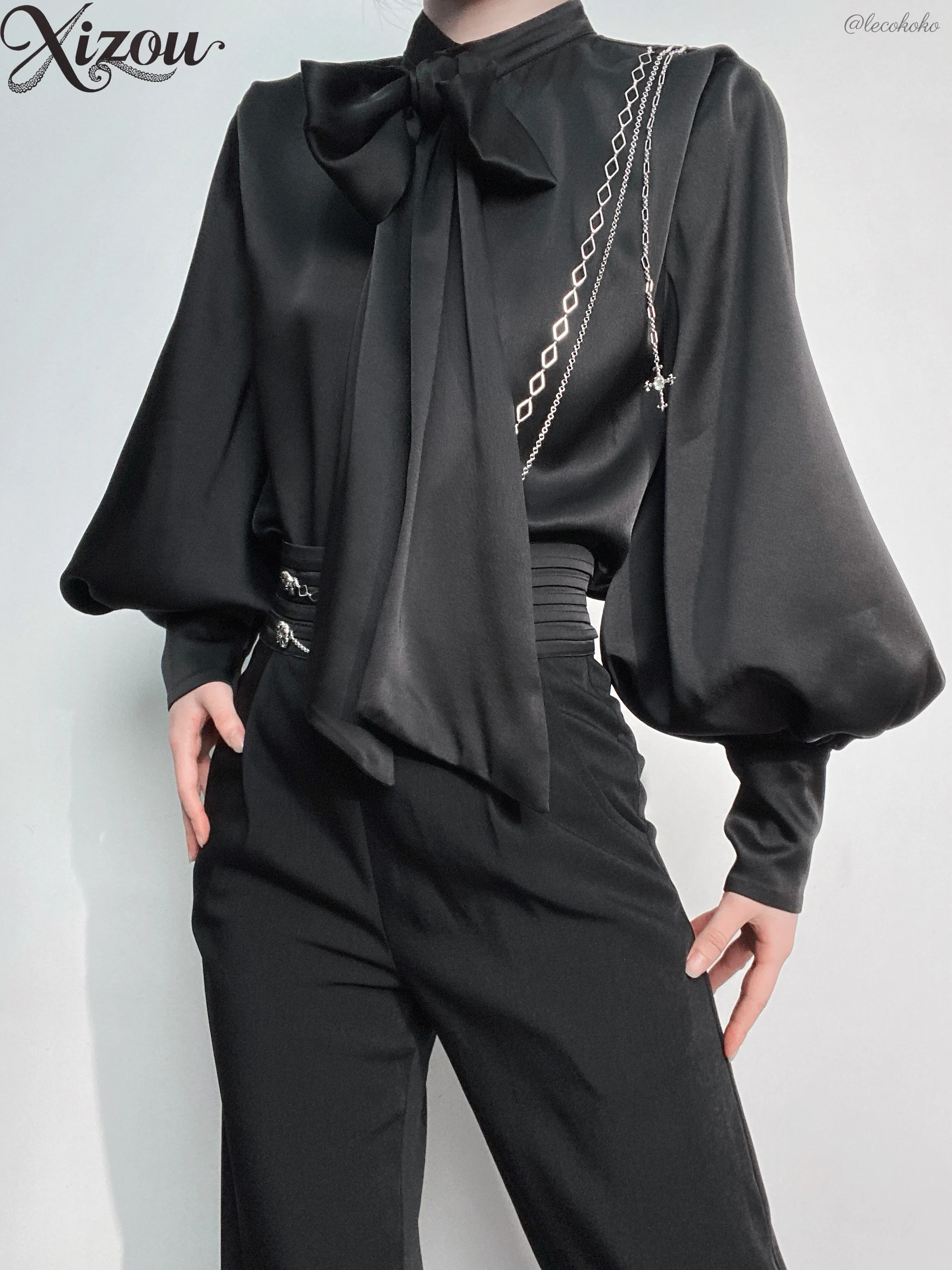 Casual Shirts 2026 New Spring and Autumn Long Sleeve Top Lolita Prince Gothic Shirt with Detachable Tie Solid Color Women Blouse