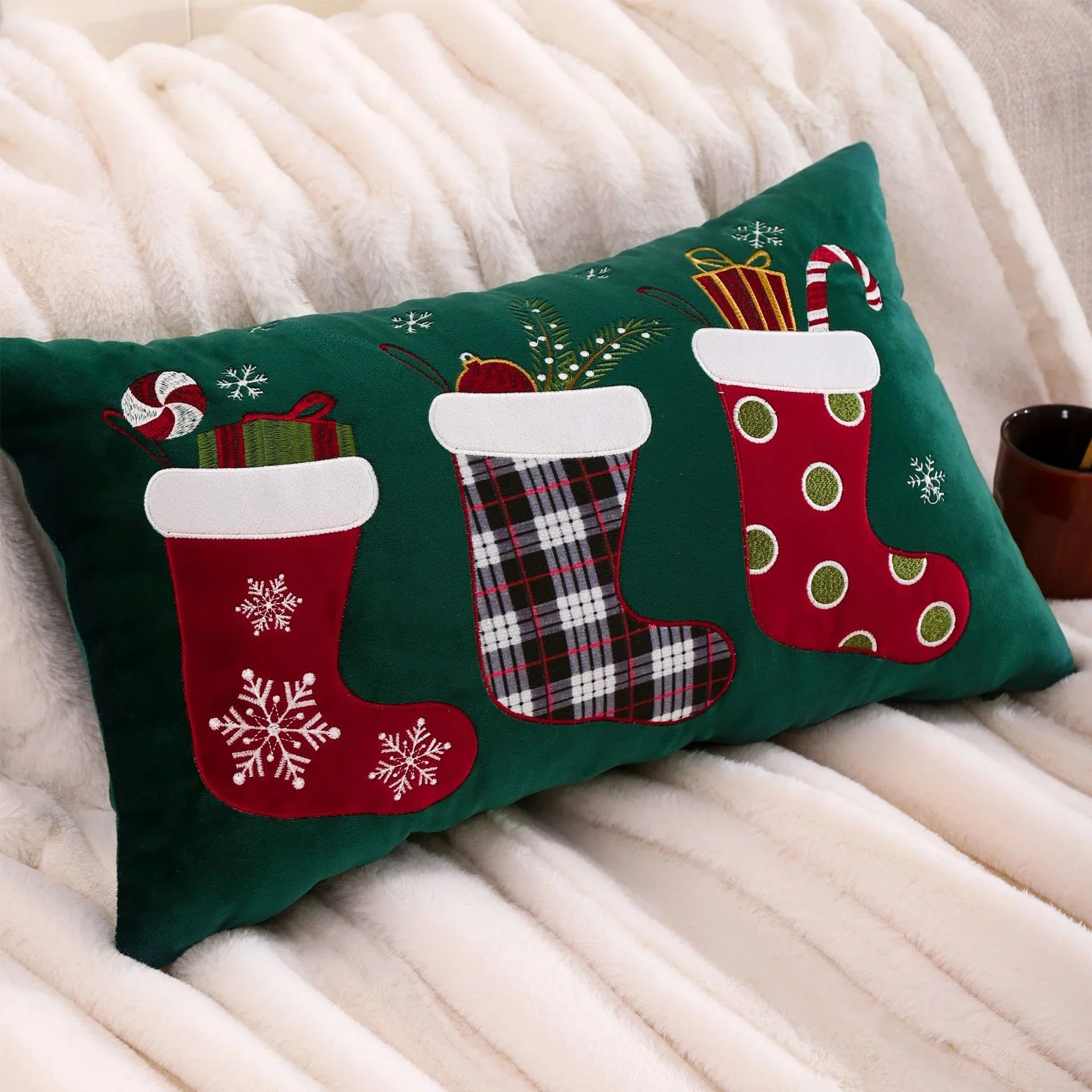 Christmas Sock Patch Embroidered Waist Pillowcase Christmas Green Velvet Cushion Cover Festive Home Pillow Covers Decorative