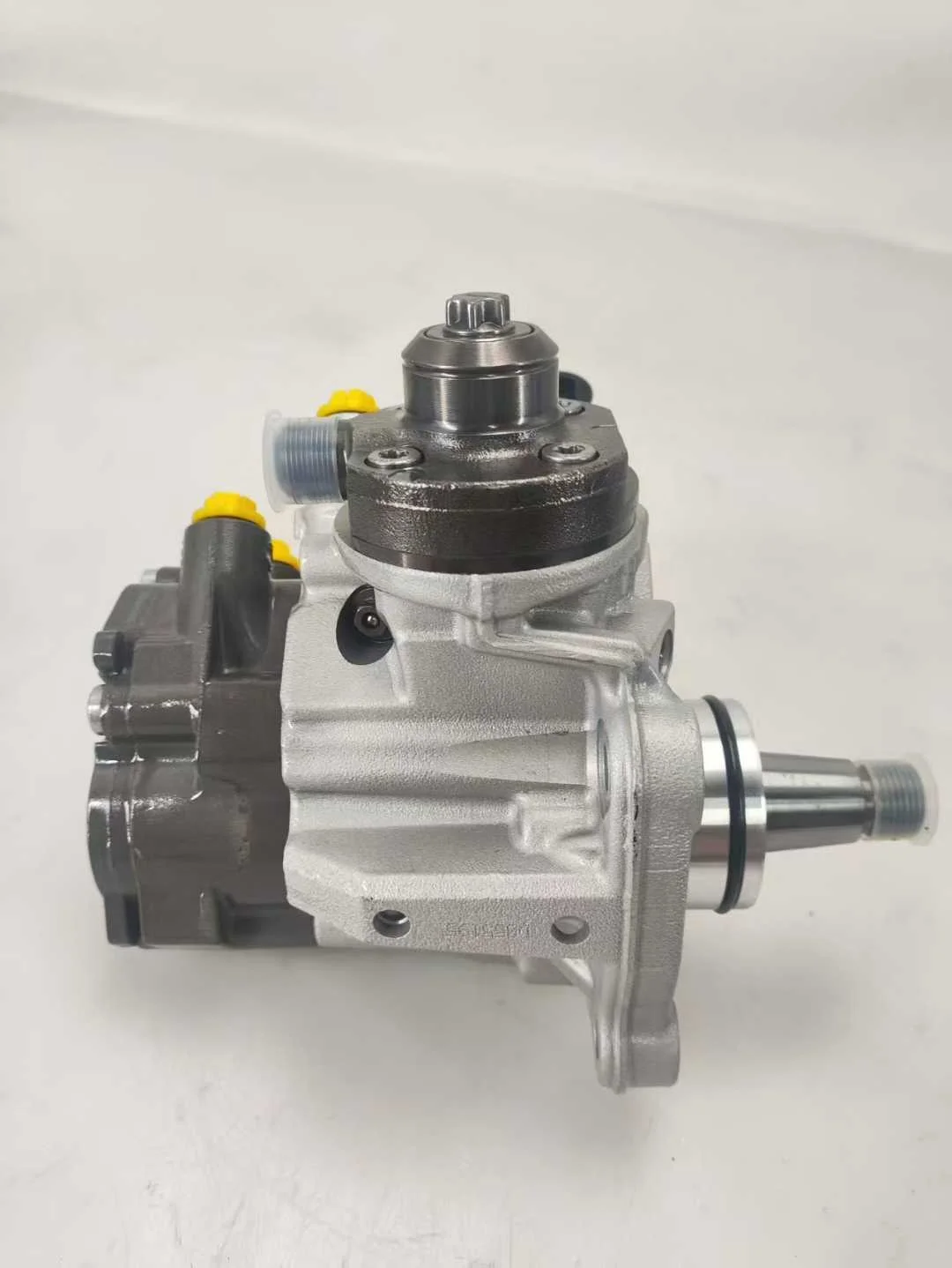 High Performance New Diesel Engine Part Fuel Injection Pump 0445020610