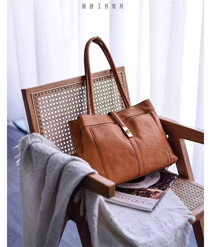 

Outdoor travel genuine leather women's tote bag fashion vintage designer handmade luxury soft real cowhide ladies shoulder bag