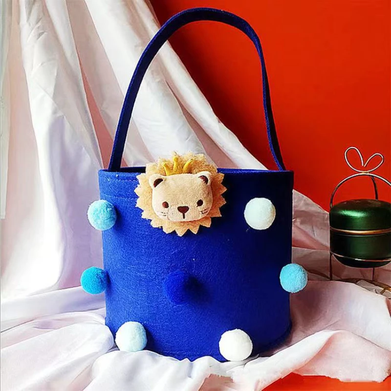 

Cartoon Felt Wedding Gift Bag Baby Full Moon Gift Handbag One Year Old Hundred Day Banquet Cute Baobao Bucket