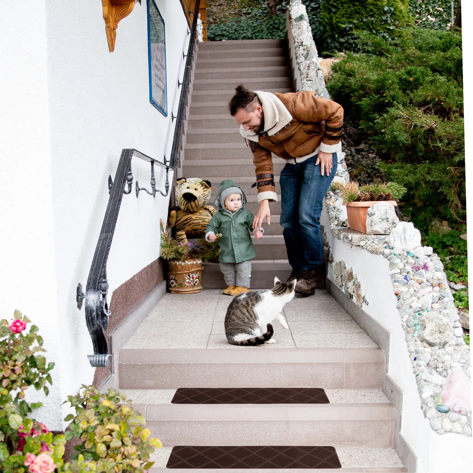 4Pcs Anti Slip Stair Carpet Soft Comfortable Self Sticking Indoor Outdoor Stair Runner for Wooden Steps Pets Safety